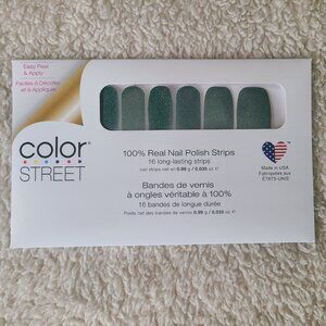 Color Street Yule Be Delighted 100% Real Nail Polish Strips